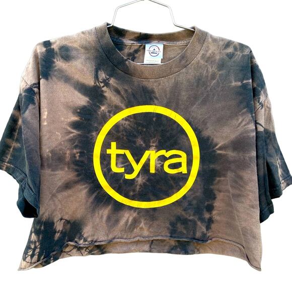 VTG Tyra cropped t shirt - Picture 1 of 5